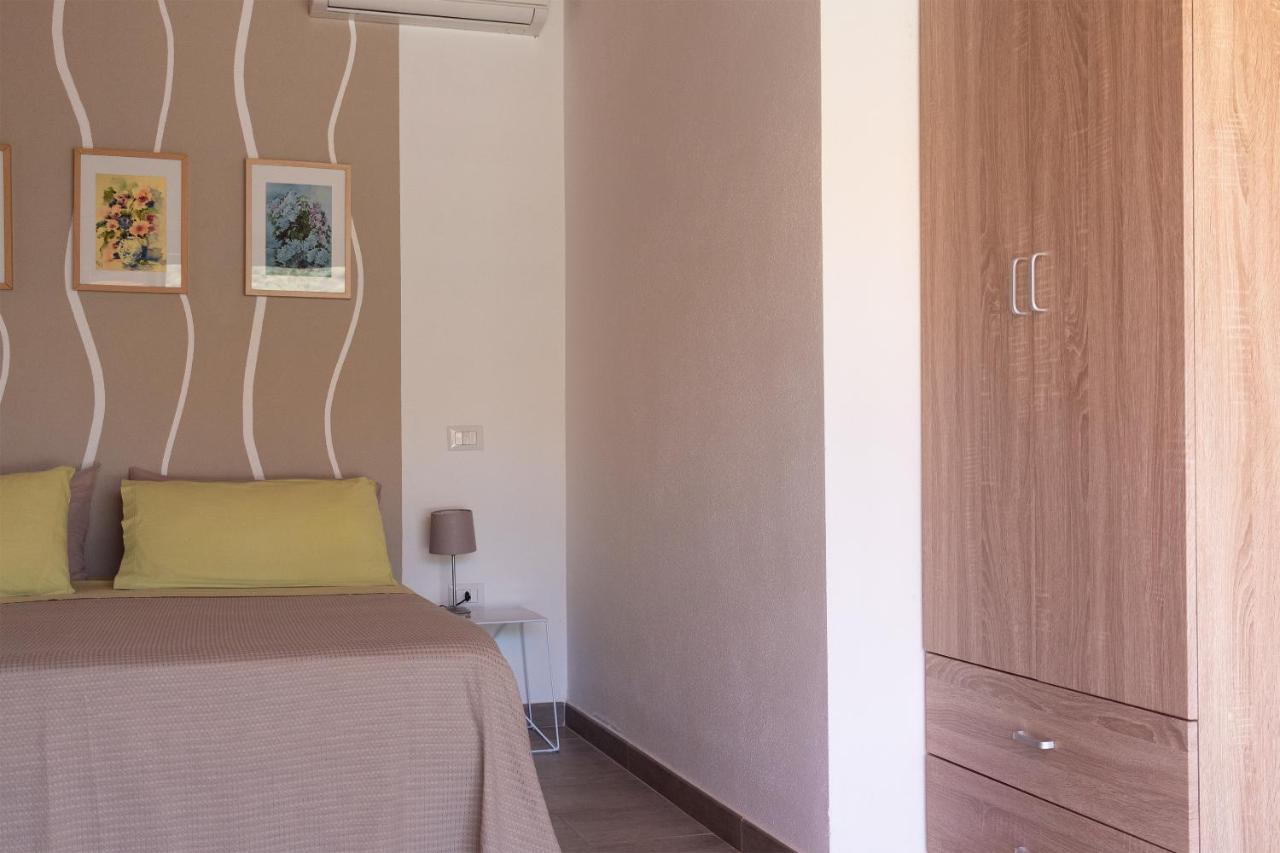 Sa Guardia De Ferricci Bed & Breakfast Solanas  Luaran gambar
